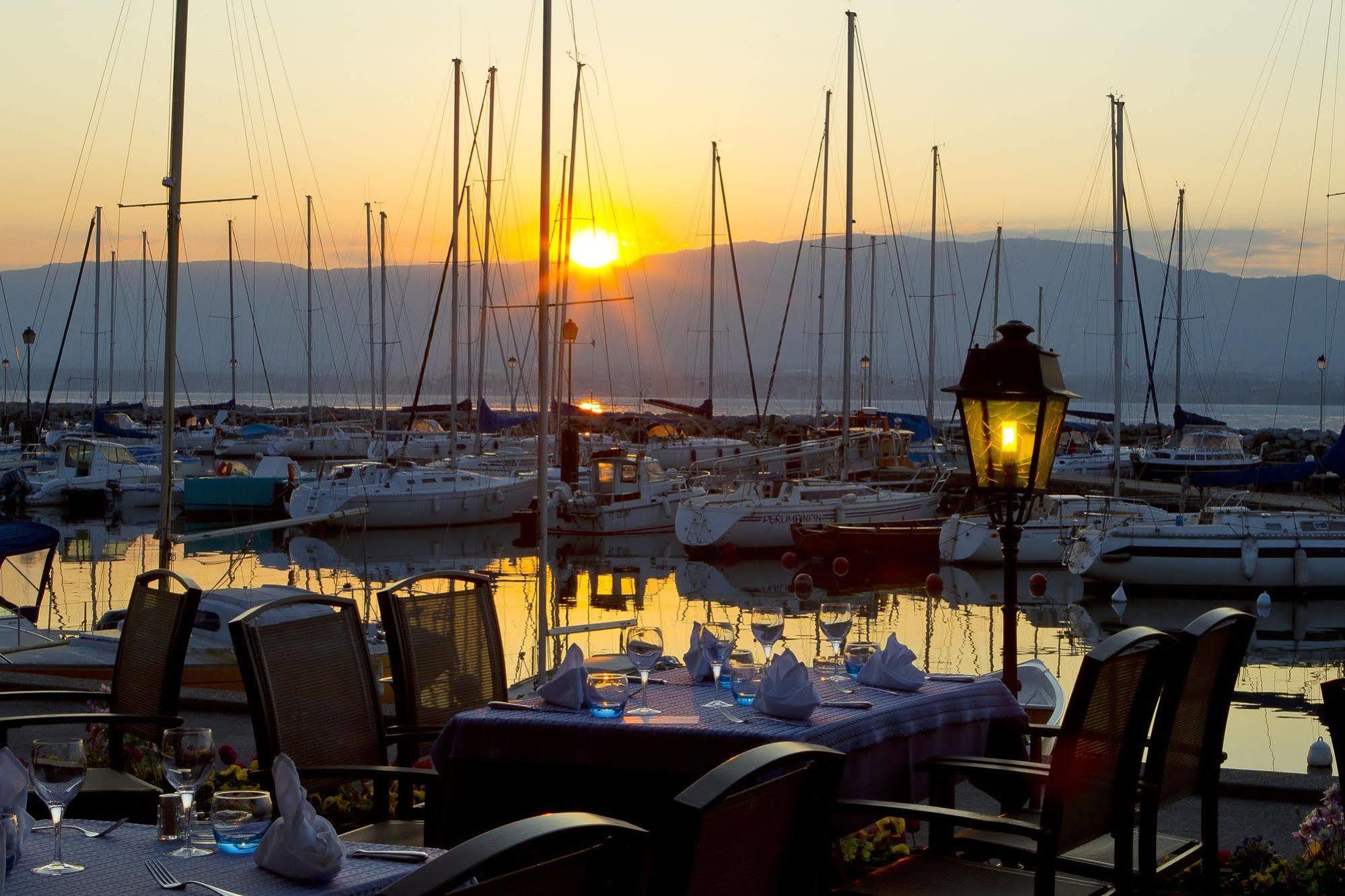 Hotel Le Jules Verne Yvoire Luaran gambar